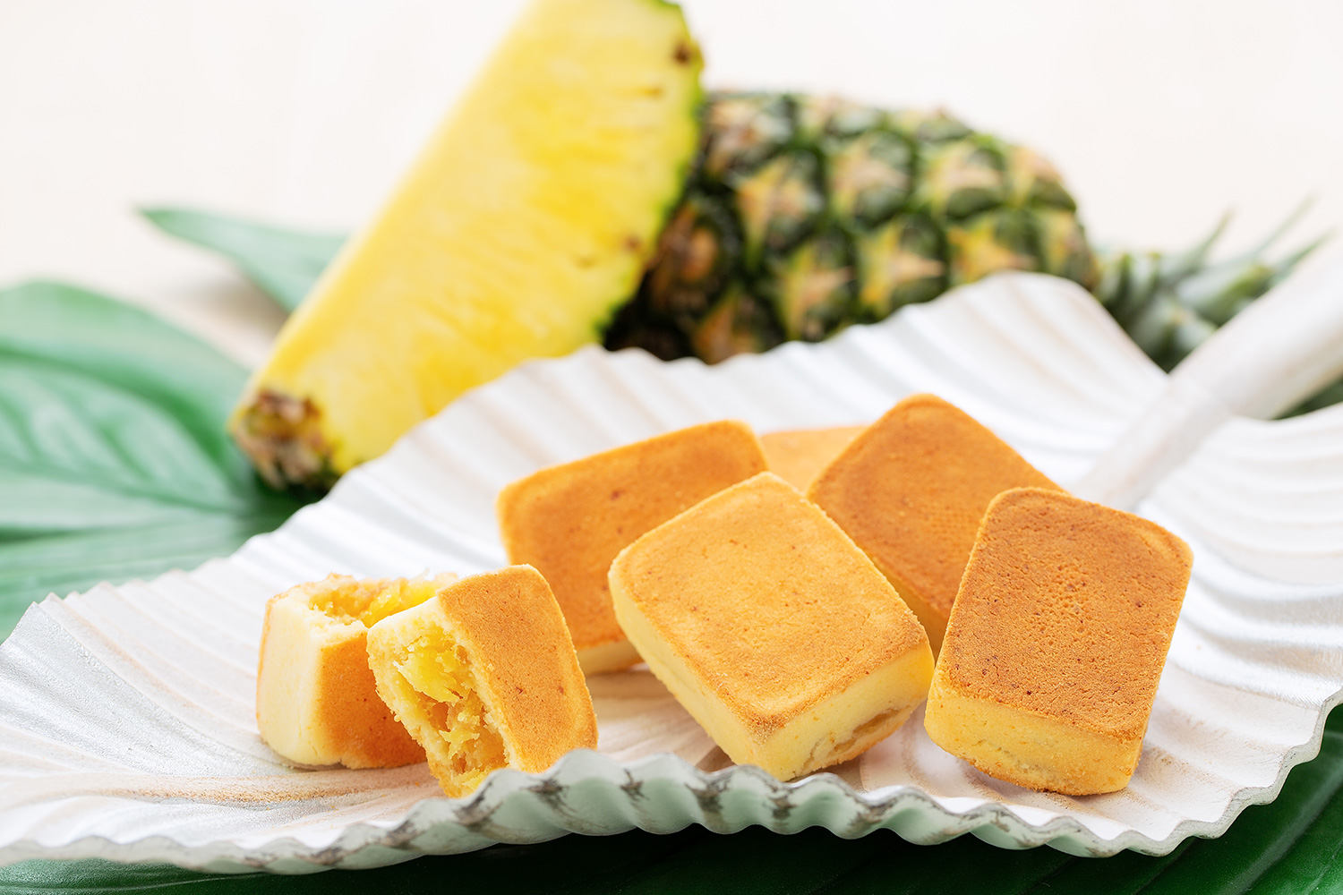 土鳳梨酥 パイナップルケーキ 季節限定 6月 8月 タルトタタン